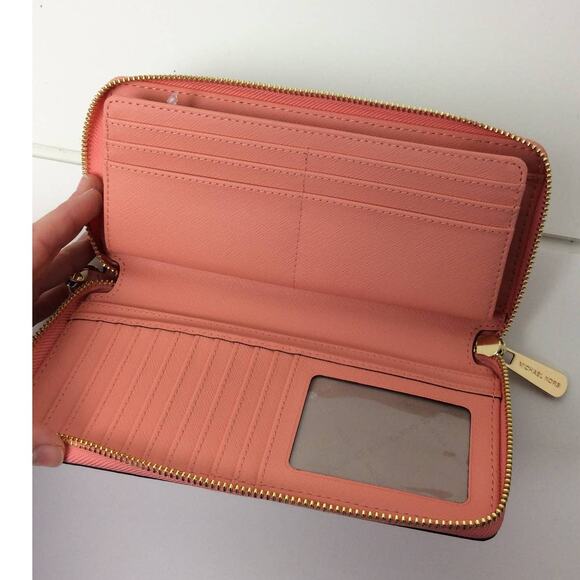 Michael Kors Peach Jet Set Continental Leather Wallet Wristlet NWT - Picture 4 of 6